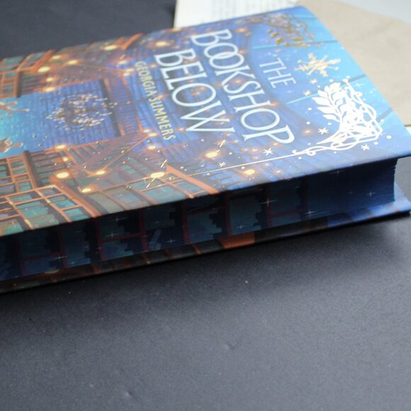 The Bookshop Below (Illumicrate Special Edition) - Picture 4 of 4